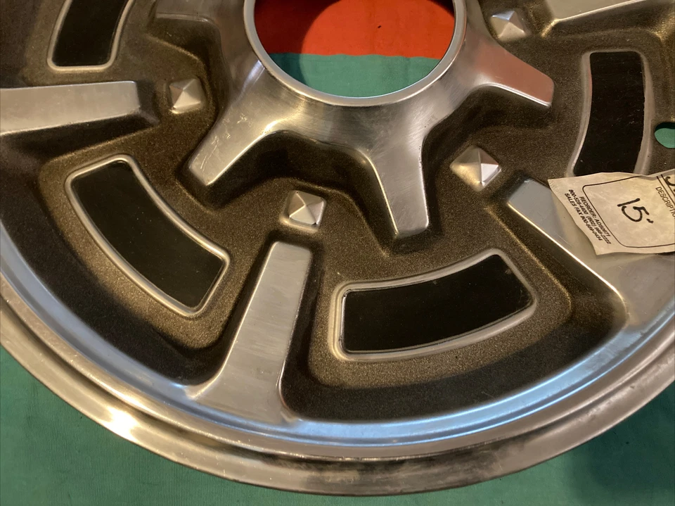 Cubierta de rueda tapacubos delantera Blazer Suburban 4X4 15" camioneta Chevy Silverado 1500 2500 Foto 3 de 4