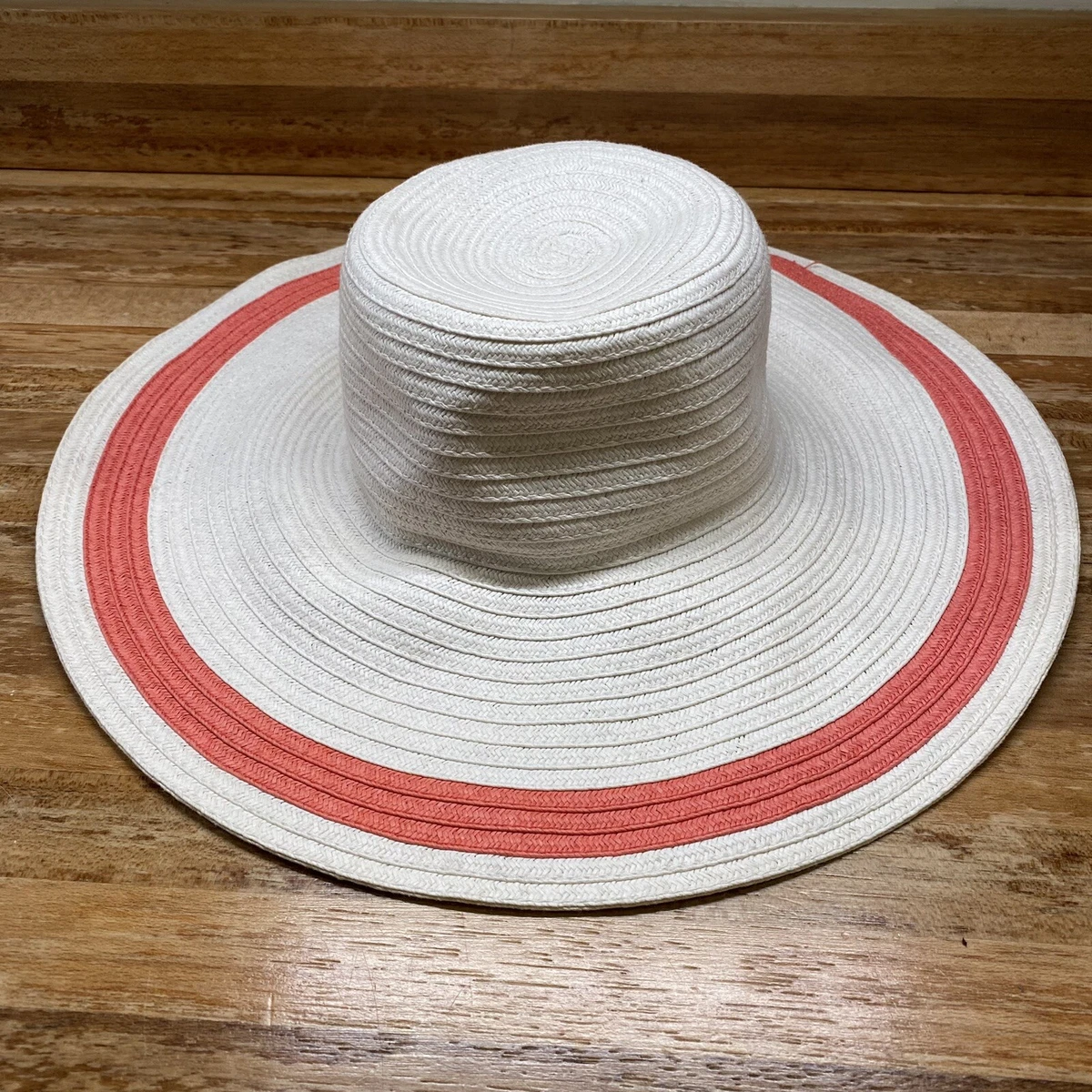 Coral floppy hat 2025