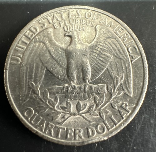 1983 - Filled In “P” Mint - Washington Quarter With Error + Protective coin flip - Picture 2 of 14