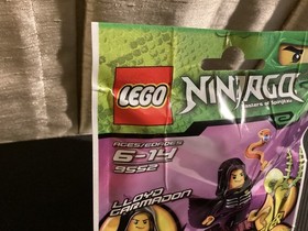 Lego Ninjago Masters of Spinjitzu Lloyd Garmadon Booster Pack 9552 Spinja 2012