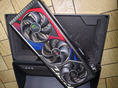 ASUS ROG Strix GeForce RTX 4090 OC 24GB GDDR6X Grafikkarte - Bild 2 von 18