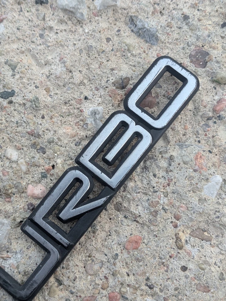 Raro emblema de portón trasero Volvo 940 Turbo OEM Foto 4 de 4