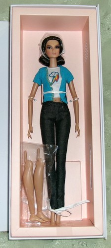 NuFace Lustre Lilith Blair Clothes Accessories COA Integrity Toys