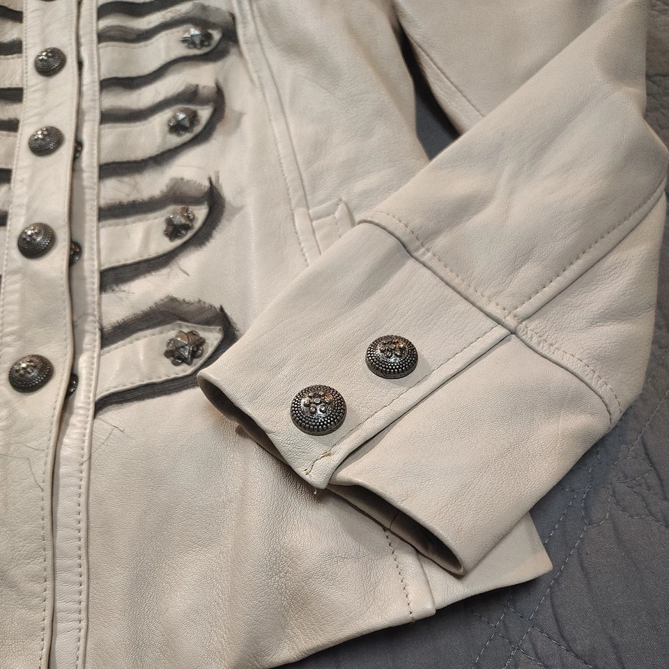 Chaqueta ajustada Royal Underground beige tostado cuero suave talla M Beyonce para mujer  Foto 3 de 4