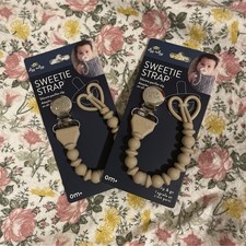 Itzy Ritzy Sweetie Strap in Beige  set of two