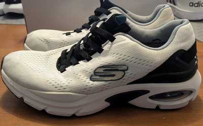 Men's Skech Air sneakers size 10 in box