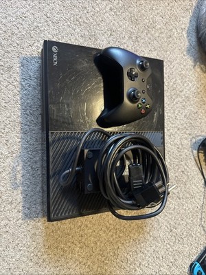 Microsoft Xbox One 1540 500GB Console System Bundle - Tested and Works