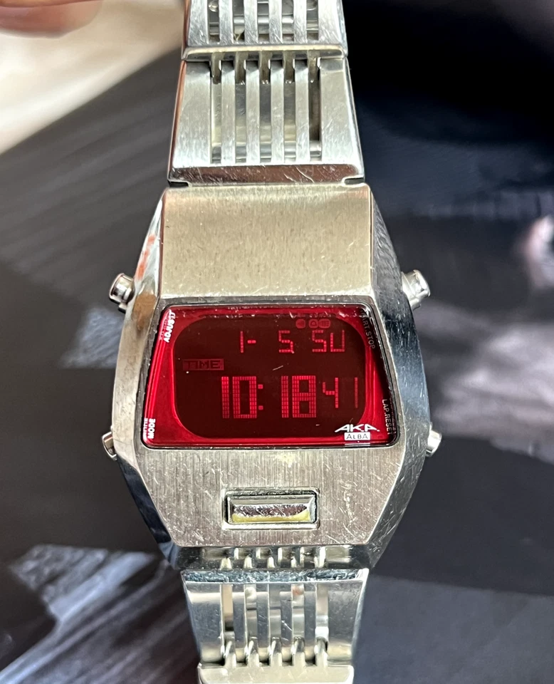vintage Aka Alba W670 4000 LED vermelho Darth Vader raro edição limitada seiko - Imagem 3 de 4