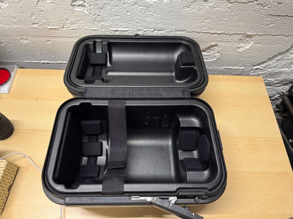 Estuche rígido Canon 300 SOLO (sin llaves) para Canon EF 300mm f2.8 IS Len (AH56) Foto 2 de 2