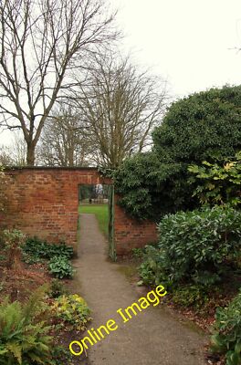 Foto 6x4 John Dawber Garten, Lincoln Ein Blick von diesem Garten in Richtung a d c2014
