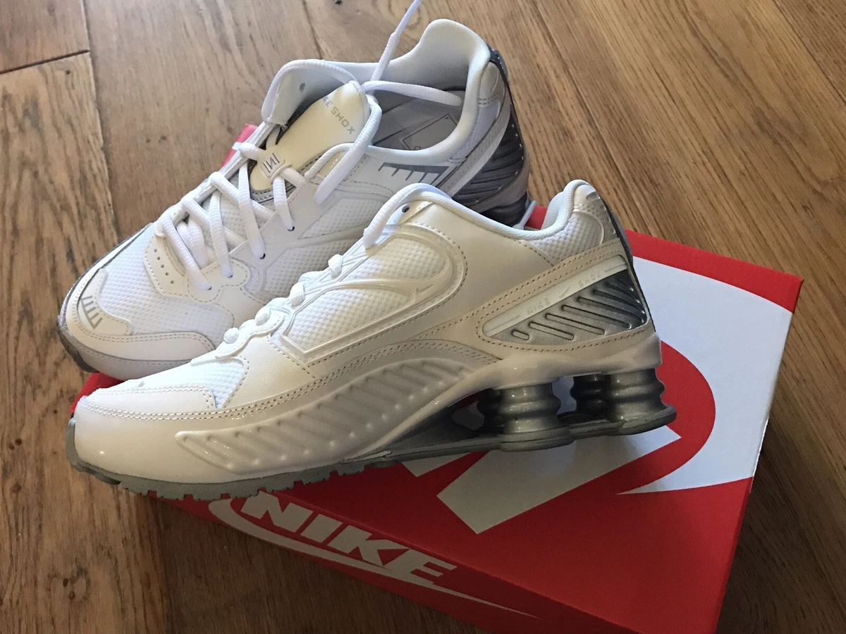 Nike shox hotsell enigma 9000 sneaker