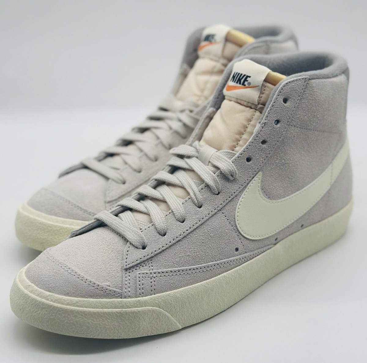 靴 NIKE BLAZER MID '77 PRM 27cm NEW Nike Blazer Mid '77 PRM Light Bone Grey Off White DM0178