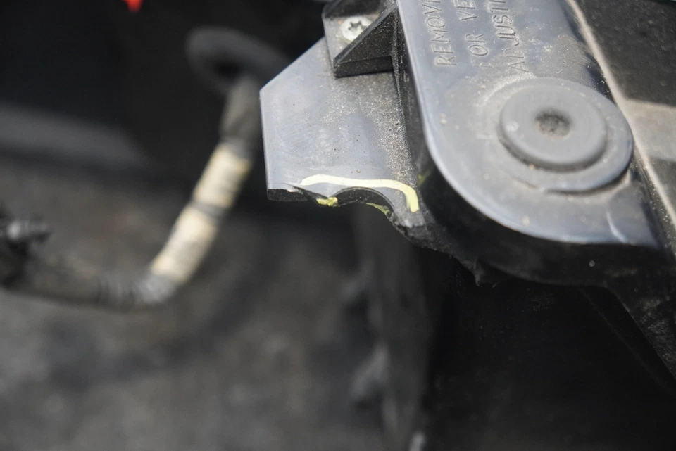 Conjunto de faros del lado izquierdo del conductor Plymouth Prowler 1997-2002 *Nota* Foto 3 de 4