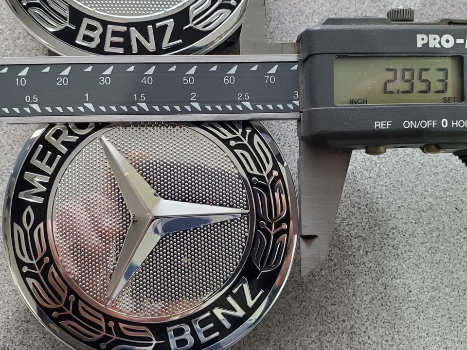 Conjunto de 4 calotas de aro central de roda 75 mm para Mercedes-Benz AMG coroa preta - Imagem 2 de 4