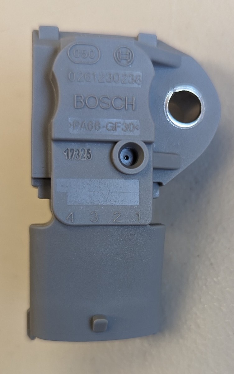 Bosch Fuel Pressure Sensor 0261230238 For Volvo XC60 XC90 V60 S40