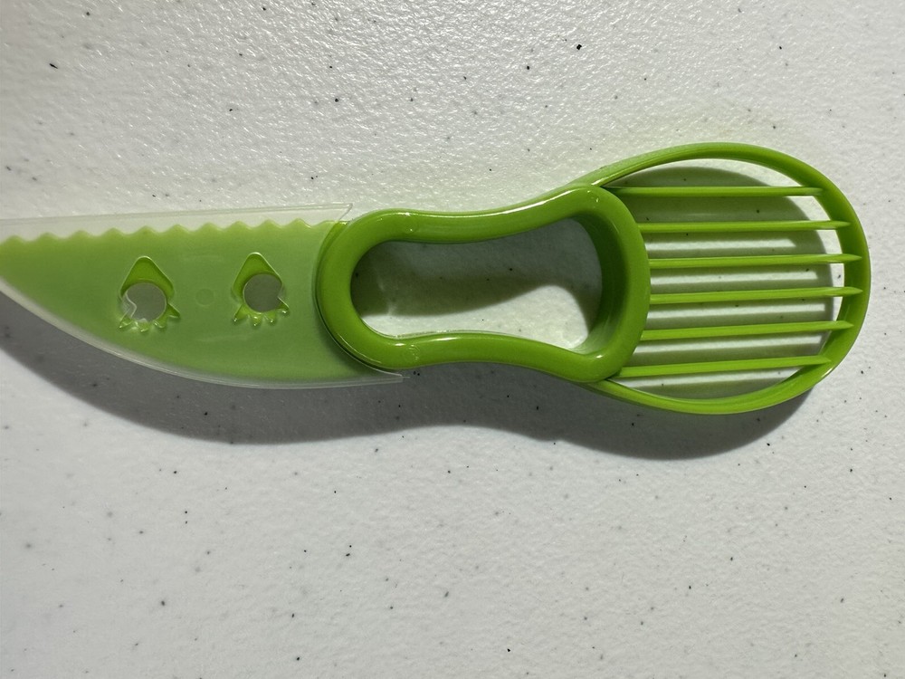 3-in-1 Green Avocado Peeler Slicer Tool for Easy Prep