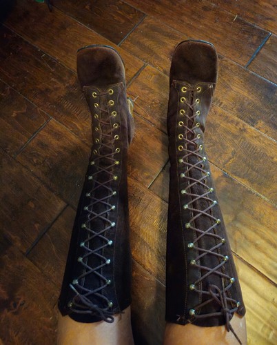 Vintage 1970s Knee-High Lace up Boots - Picture 2 of 17