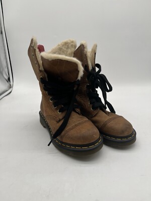 Dr Martens Aimilita FL Brown Grizzly Leather US 6 Hole Fur Mid Boots