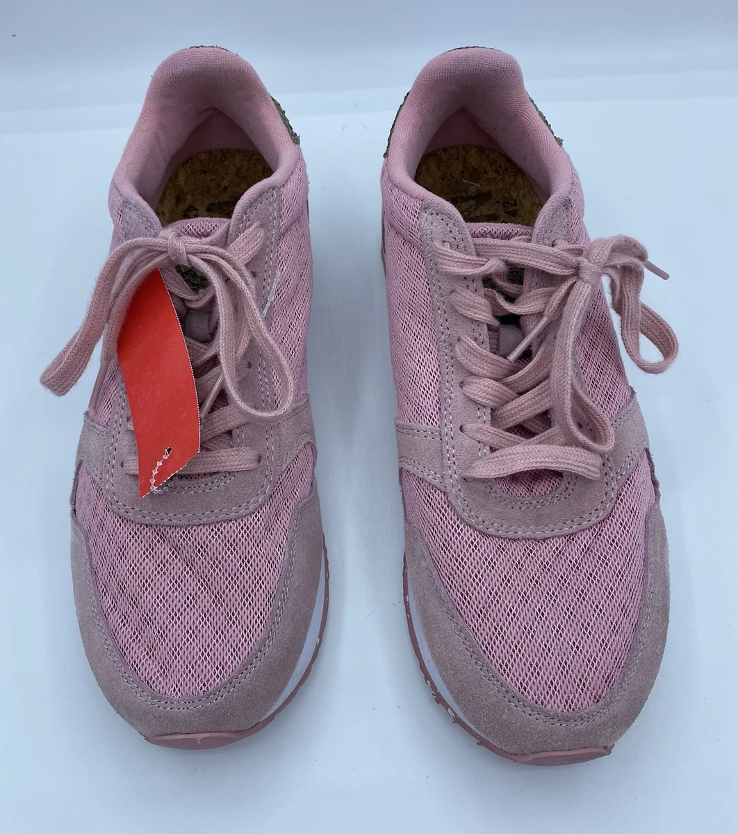 Ladies pink tennis hot sale shoes