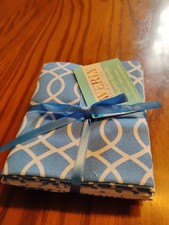 Fabric 5 A Bundle Of 5 Blue White coordinated Fat Quarters 100 Cotton