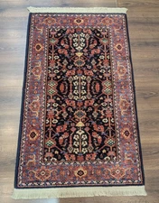Karastan Rug #554 Carters Grove, Small Wool Karastan Carpet 2.6 x 4