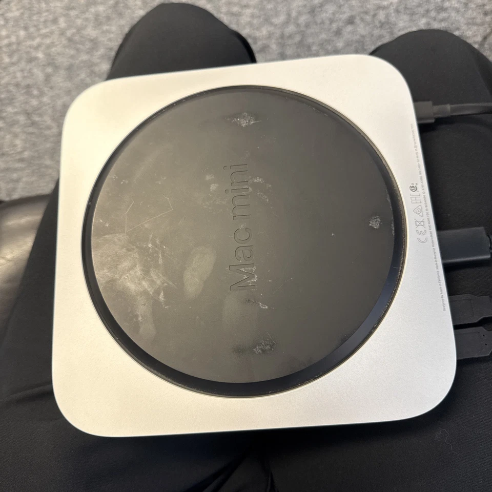 Apple Mac mini (256GB SSD, M2, 8GB, Gigabit Ethernet) Silver - MMFJ3LL/A - Image 4 of 4