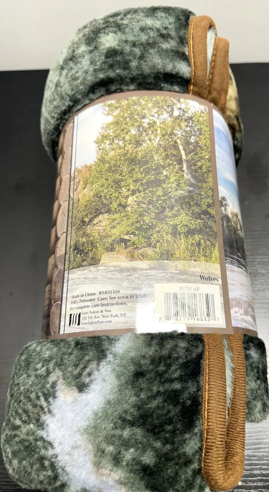 Plush Throw Blanket Lodge Cabin Wolves Raschel 50"x60" New 100% Polyester Soft - Image 4 of 4