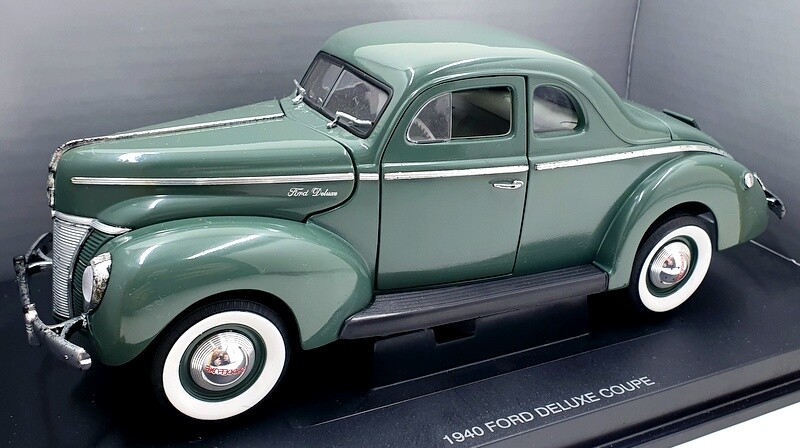 Ertlアーテル/'40 Fordフォード Deluxeデラックス 1/18 ERTL 7936 Scale 1/18 | FORD USA DELUXE COUPE 1940 BROWN