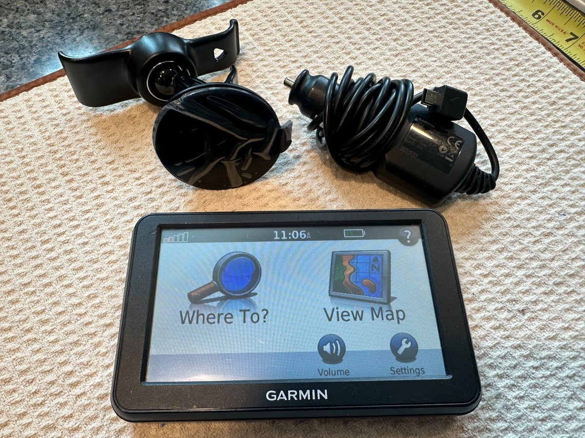 Garmin Nuvi 50LM 4.3-inch Portable GPS Navigation unit w/ LIFETIME