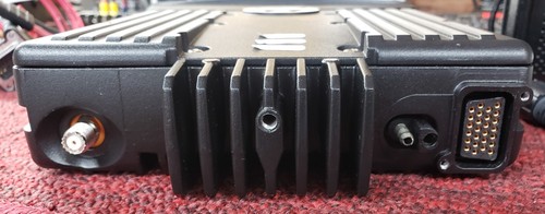 Motorola XTL2500 P25 900 MHz Mobile Radio - Picture 3 of 12