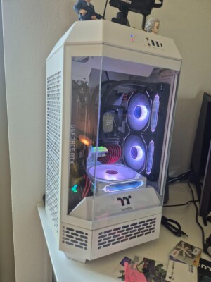 Top High End RGB Gamer PC ASUS Nvidia RTX 3090 i7 12700 32GB