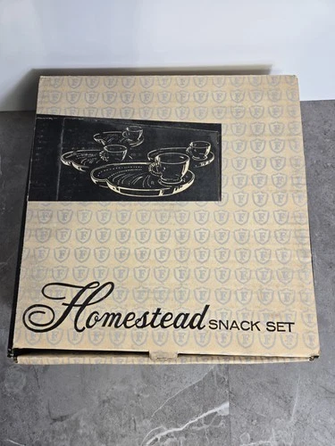Vintage 1950's Homestead Snack Set by Federal Glass Four Plates Four Cups