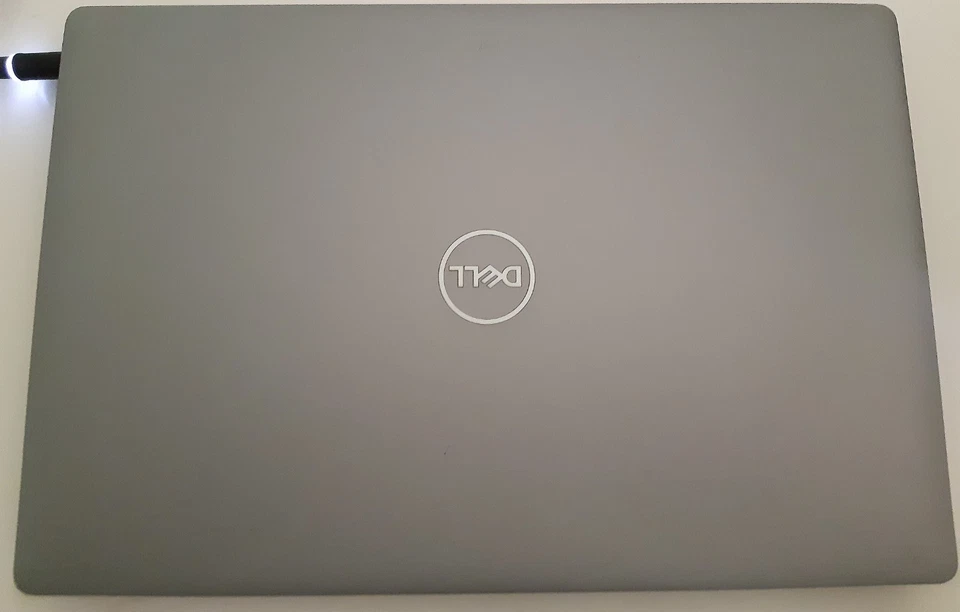 Dell Latitude 5411 · i7-10850H · 24GB · 128GB, Foto 3 von 5