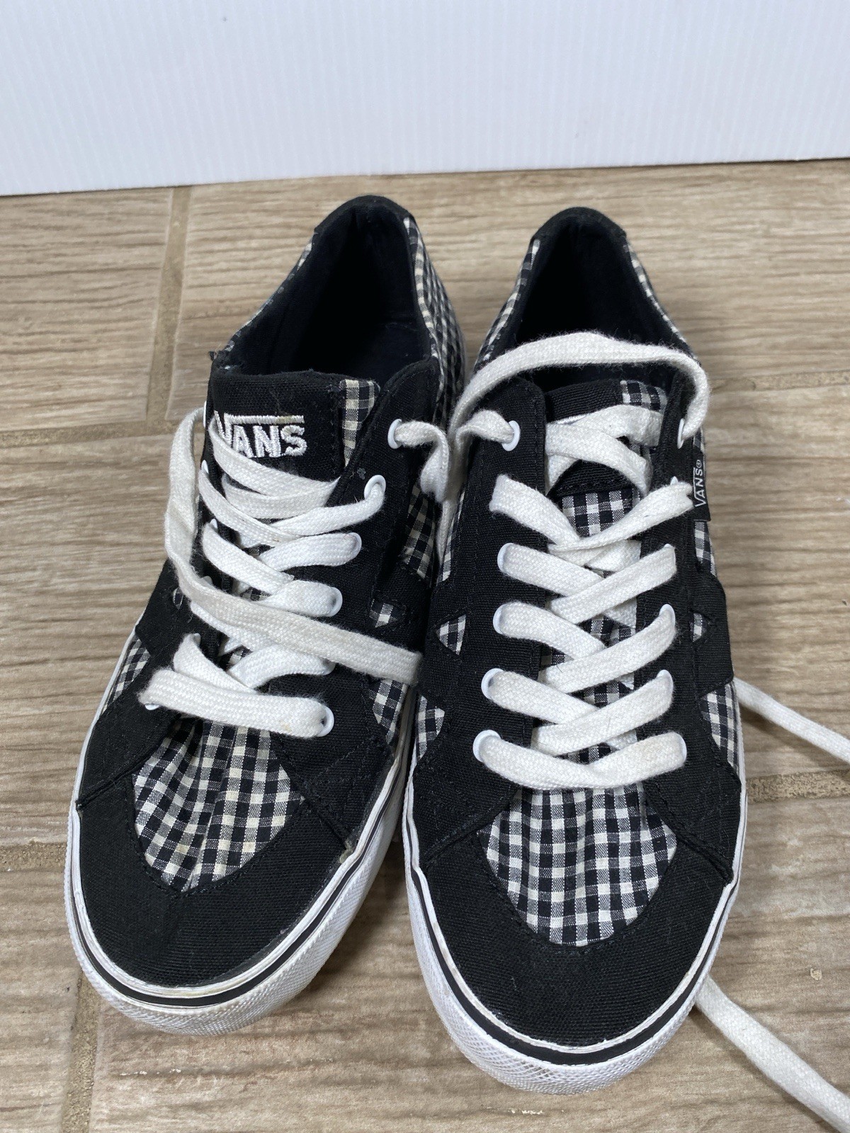 Vans Women’s Size 7 Black White Gingham Checkered Low Top Skate Shoes