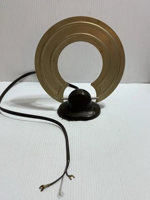 Vintage Mid Century JFD UHG Indoor TV Loop Halo Antenna Bakelite Base - Image 1 of 4