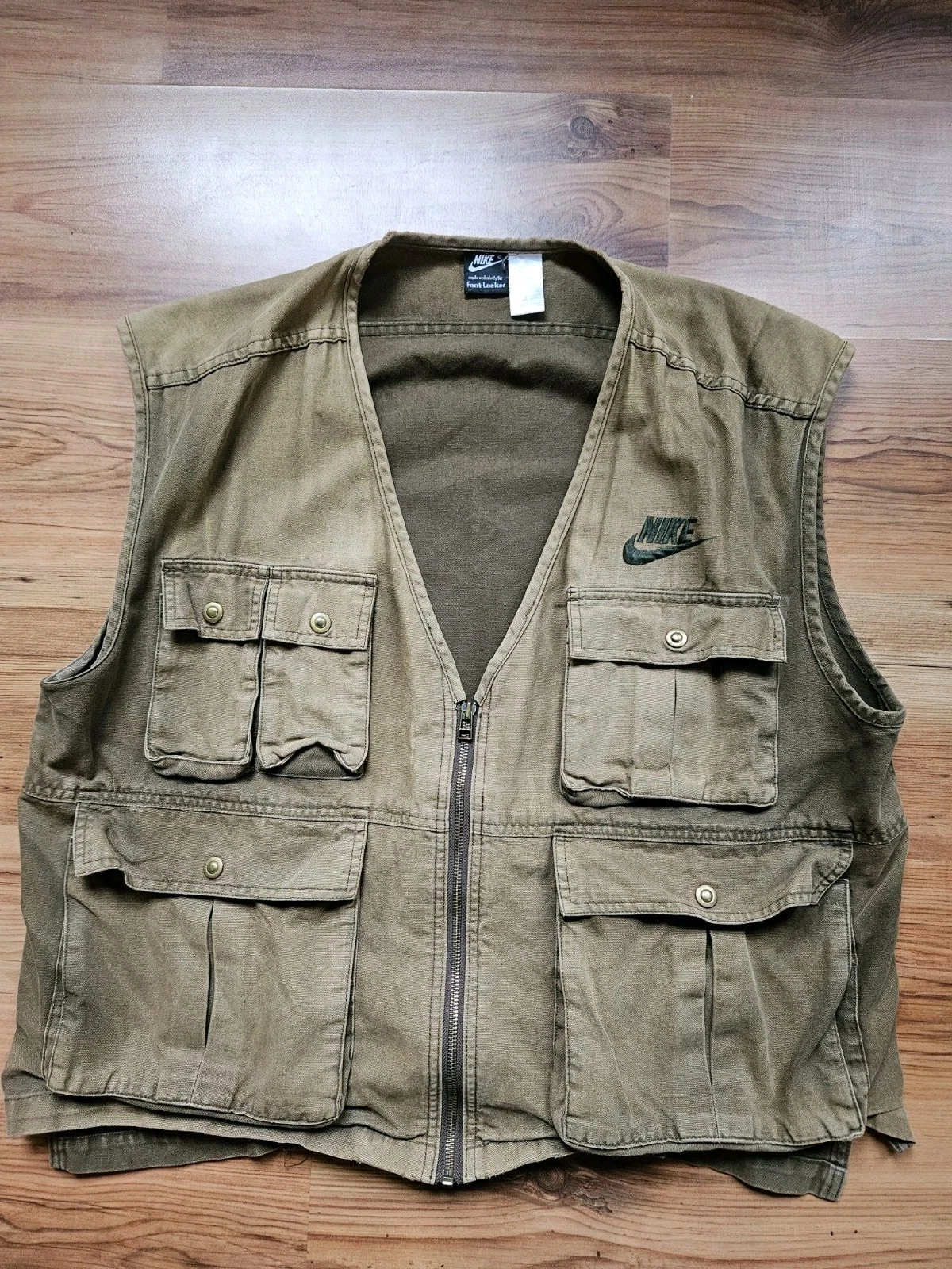 VTG Nike Fishing Vest Mens SZ LG Utility 90s Rare Made Exclusively Foot Locker