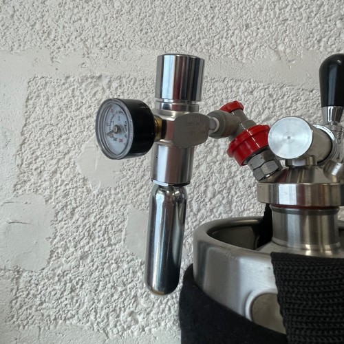 Mini CO2 Regulator Kegland Duotight Disposable Cartridges Ball Lock Corny Keg - Picture 24 of 24