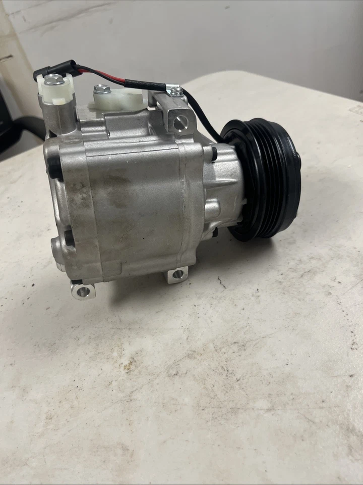 Compresor de aire acondicionado con embrague para Subaru Forester Impreza Legacy Outback Saab 9-2X Foto 4 de 4