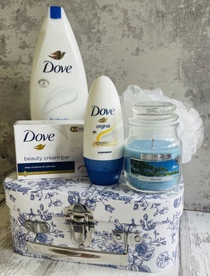 DOVE WICKFORD & CO Ladies Dove Pamper Hamper Gift Set Box For Her Mum Wife Sister Friend Daughter