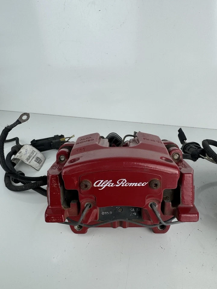 2017-2020 ALFA ROMEO GIULIA Pair Right & Left Side Rear Brake Caliper Red OEM - Image 2 of 4