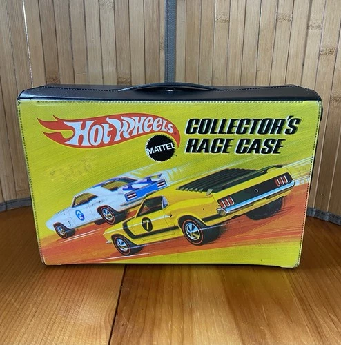 VTG Mattel HotWheels Redline Collector Case for 24 cars, circa 1960’s/70’s