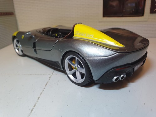 Ferrari Monza SP1 Plata Burago Detallado Escala Diecast 1:24 Modelo Coche 26027 - Imagen 9 de 13
