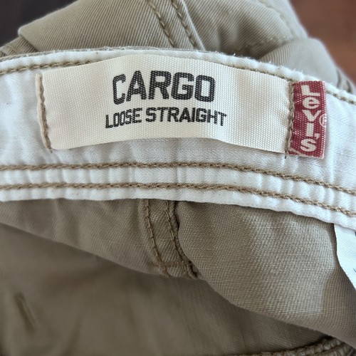Levi’s Men’s Loose Straight Fit Tan Khaki Cargo Pants 34W 28L - Picture 7 of 11