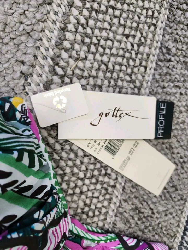 Traje de baño de una pieza Profile by Gottex Tropic Boom frente torcido copa D, talla 6D $154 Foto 3 de 4