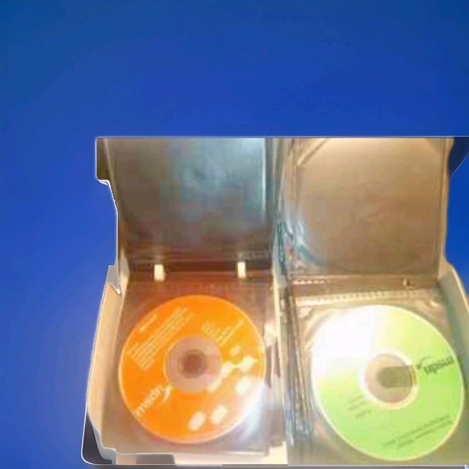 Microsoft MSDN server discs rare vintage 100+ discs - Image 3 of 4