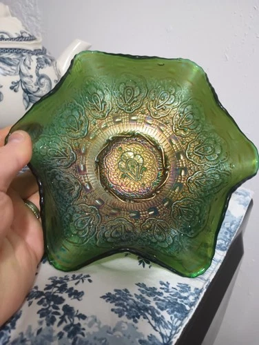 Old FENTON Persian Medallion Iridescent Carnival Glass Iridescent Green Bowl