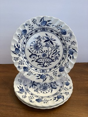 3  VTG BLUE LILY STAFFORDSHIRE IRONSTONE SALAD PLATES Blue Onion I ENGLAND 7 