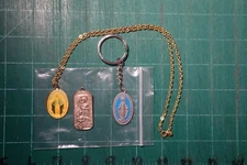 Vintage lot Religious Items Catholic Mary and Christ Child (3) Medals Chain
