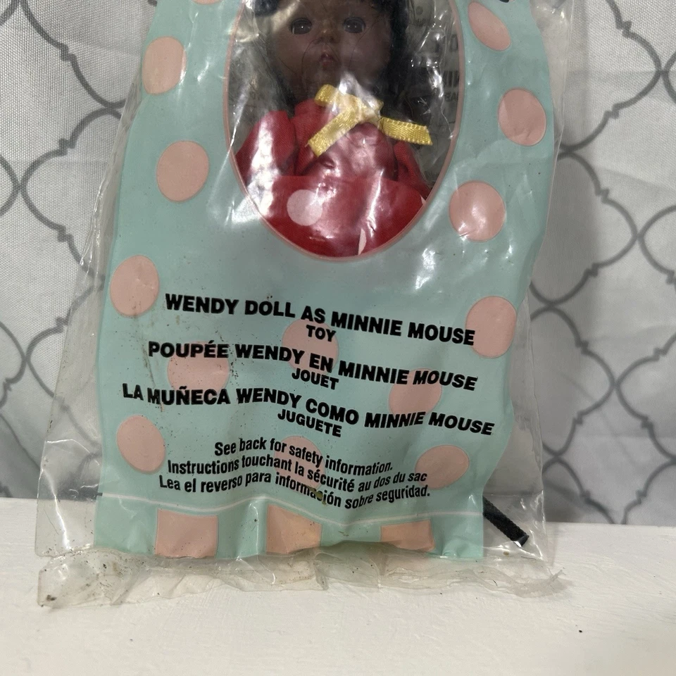 MINNIE MOUSE Madame Alexander Disney McDonalds 2004 boneca brinquedo afro-americano - Imagem 4 de 4