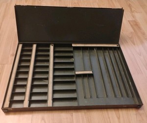 Vintage Gardner Wire Co. Chicago SRRINGS CABINET Store Display 18.5 X 12.5 X 1.5